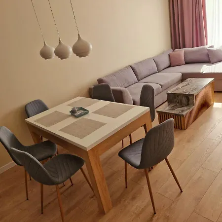 Apartment Sea Breeze *